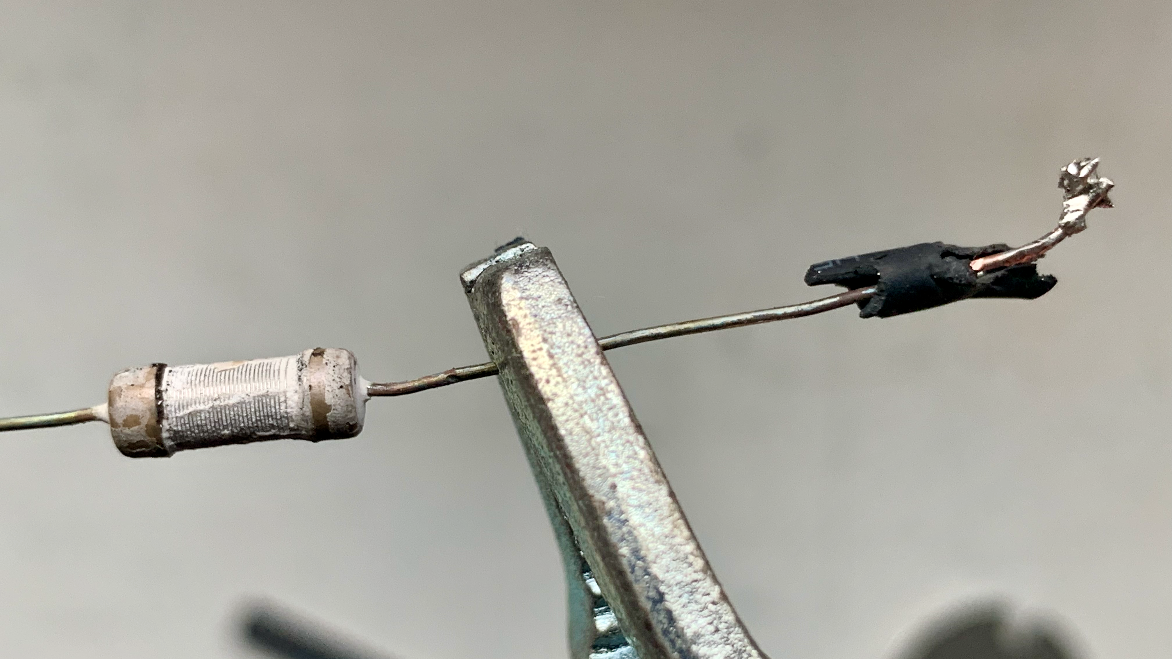 Blown Resistor 4