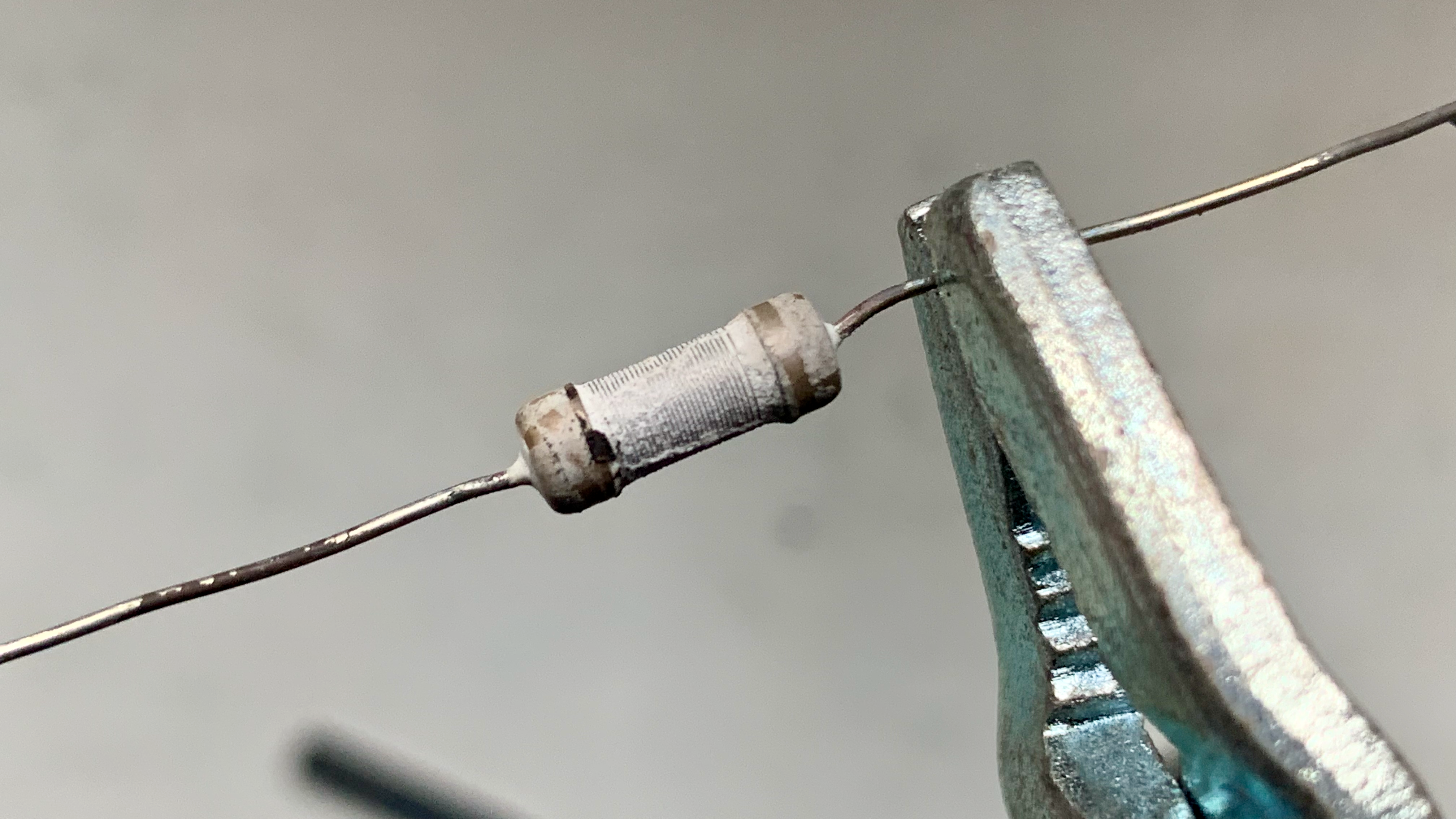 Blown Resistor 5
