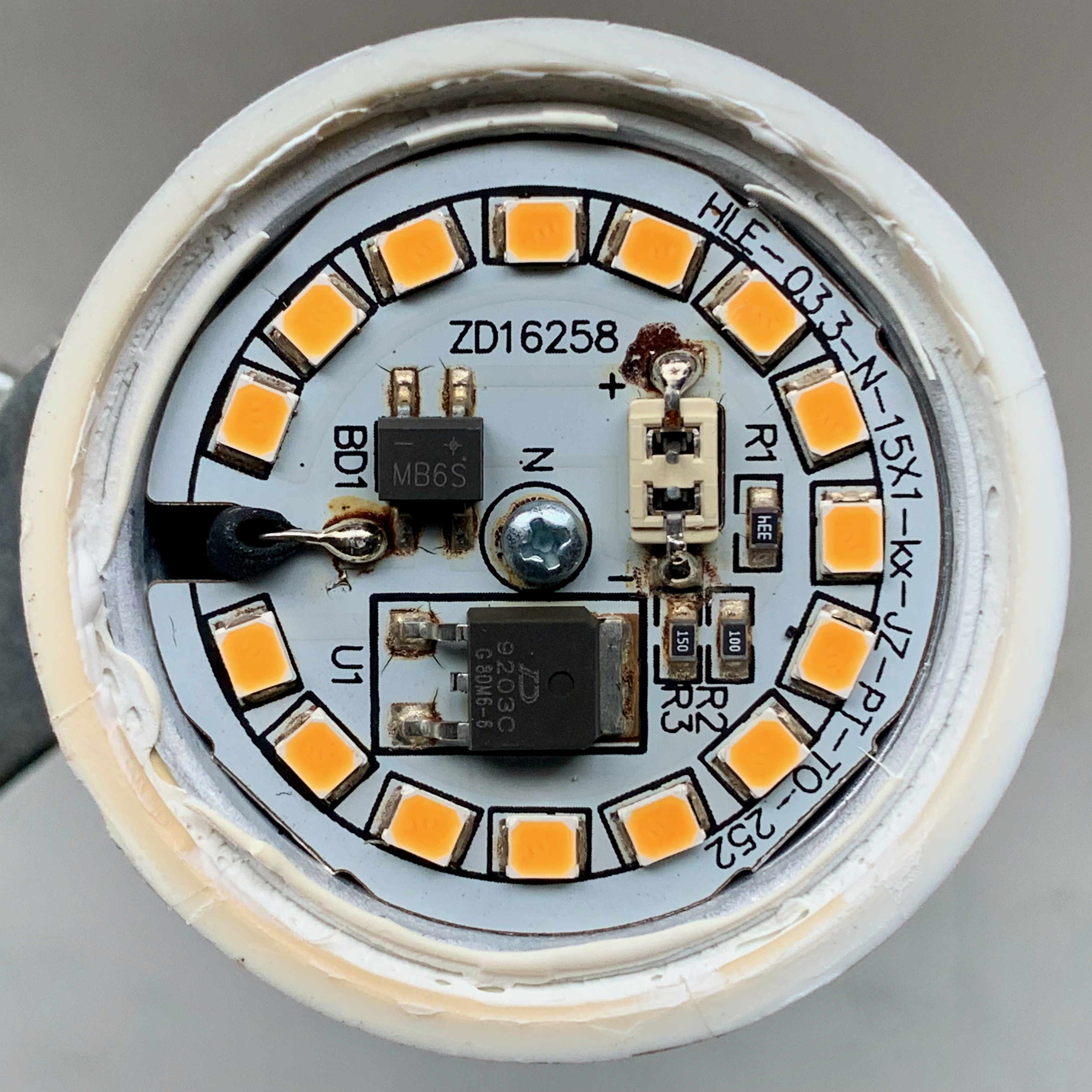 Circuitboard in base